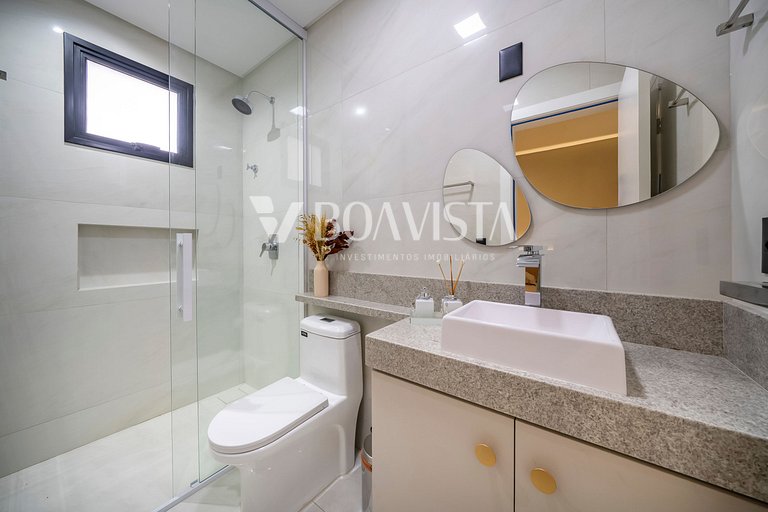 2 suítes c/piscina e sala de jogos