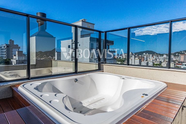 Triplex Premium com Jacuzzi e 3 Suítes