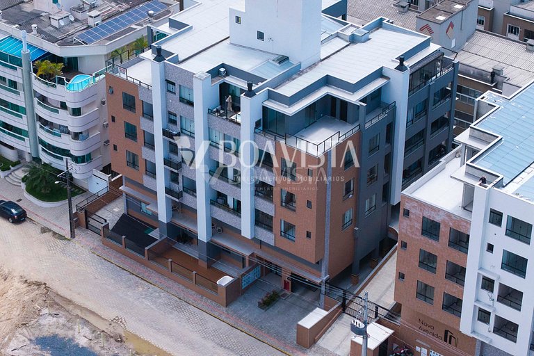 3 Quartos c/ Suíte • 8 Pessoas • Próximo à Praia
