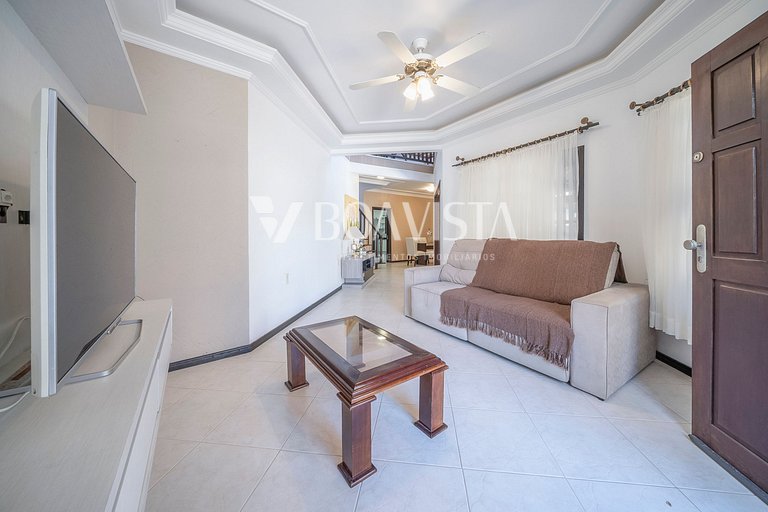 Férias em Grupo! Casa Espaçosa Próxima ao Mar