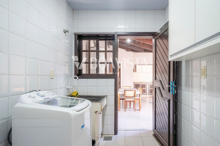 Férias em Grupo! Casa Espaçosa Próxima ao Mar