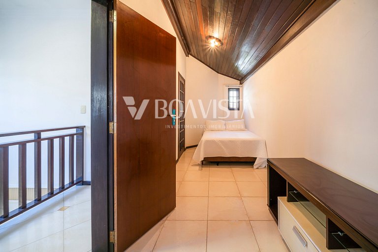 Férias em Grupo! Casa Espaçosa Próxima ao Mar