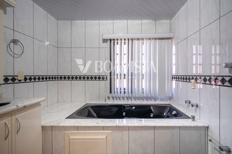 Férias em Grupo! Casa Espaçosa Próxima ao Mar