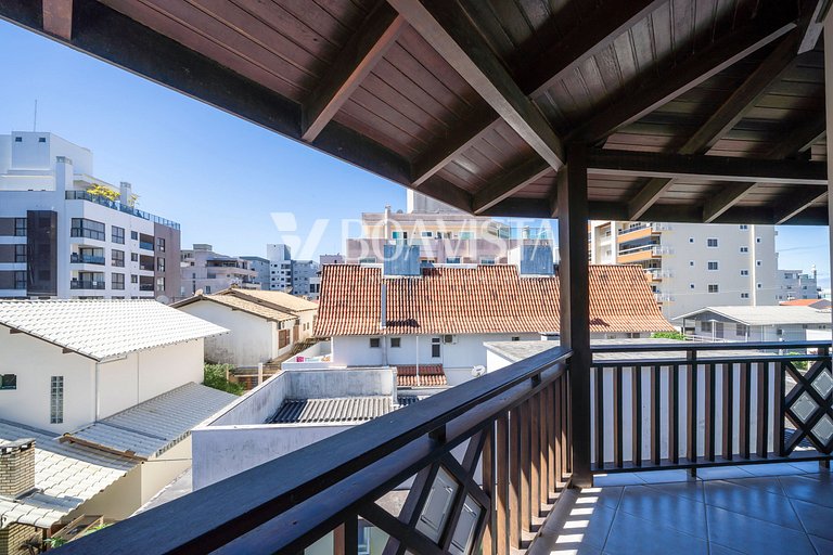 Férias em Grupo! Casa Espaçosa Próxima ao Mar